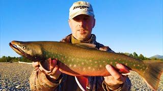 Рыбалка в ТАЙГЕ на очень СЕКРЕТНОЙ реке. Fishing on a Top Secret Siberian river (Часть 1)