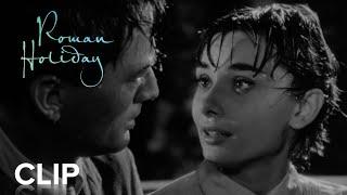 ROMAN HOLIDAY | "Kiss" Clip | Paramount Movies