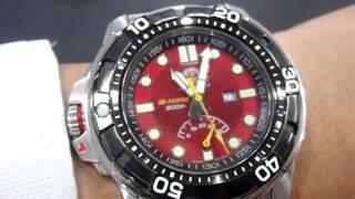 Motion of the second hand of the Orient M-Force 200m Diving Sports Automatic WV0091EL/Red Dial