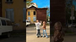 Мы в Париже ! Смотрим Эйфелевую башню #shorts #юмор #вайны #жиза #shortvideo