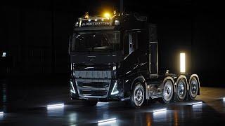 Kierros uuden Volvo FH kuorma-auton ympärillä | Volvo Trucks Suomi