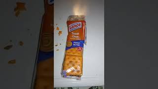 product review: Lance toast chee Peanut butter!!!