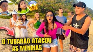 O TUBARÃO ATACOU AS MENINAS NA PRAIA!  *novelinha*