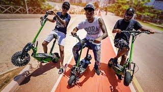 ROLE DE PATINETE ELÉTRICO NA PRAIA *com meus amigos*