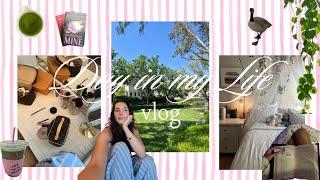 day in my life vlog ‍️ (starting new book, matcha, solo date + more)