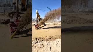The self-priming reamer sand pump starts quickly. The integrated structure is compact and speciall