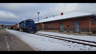 The Historic "Milwaukee Road" Iron Mountain Depot With Semaphore Still Standing! #trains #trainhorn