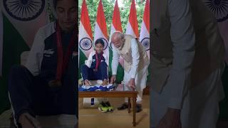 Paris Paralympic heroes meet PM Modi