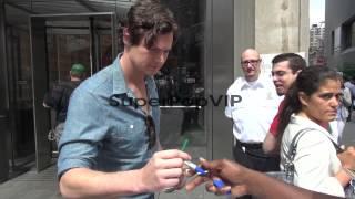 Benjamin Walker outside the VH1 studio Benjamin Walker ou...