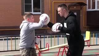 Pad work Mayweather style coach Ivan Ovsienko