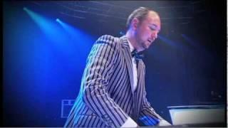 CLARA SOFIE & RUNE RK - - LIVE FRA DANISH DEEJAY AWARDS 2011