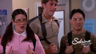 Libby becomes Queen of the “geeks.” Sabrina rallies her friends to take back Science Club.