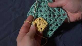 How to Crochet: Traditional Granny Squares
