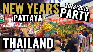 Pattaya New Year party 2018 / 2019 31. December - Fireworks and Walking Street at midnight