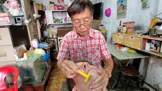 SHAVE by 84 Yr Old FEMALE BARBER "Kang"  Jonker Street Melaka Malaysia