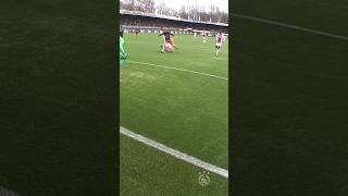 The ultimate throwback tackle from a young Matthijs de Ligt 