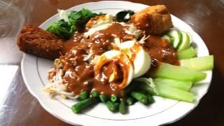 Gado-gado vegetable salad