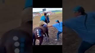 Horse Riding Champions vs. Total Newbies #cowboy #rek #horse #kopkari