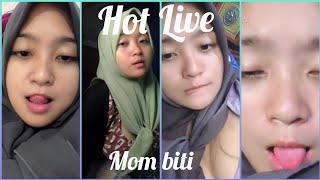 Live Hot Mom Biti Mainin Lidah Sampai Buletnya Keliatan Menonjol