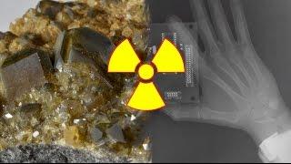 Radian Barite / Radio Baryte, a naturally radioactive Radium mineral!