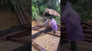 Ana vs jack build a new house in the storm ( YAGI storm ) #offgridcabin #cabin #anabushcraft