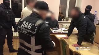 В Павлограде задержали мужчину при попытке дать взятку майору полиции