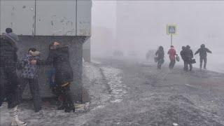 Crazy weather! Snow storm hits Moscow, Russia