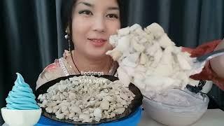 CLAY PASTE & CLAY CRUMBS KLARA ASMR EDIT/URAL CLAY EATING ASMR#crunchy @klaraasmr