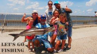 Cobia Fishing the Broad River Fishing Pier Beaufort SC (catch, clean, cook) Teamwork Lands the big 1
