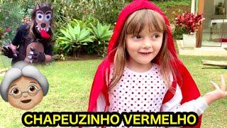 CHAPEUZINHO VERMELHO e LOBO MAU! Vídeo infantil com crianças brincando de historinha e teatrinho!