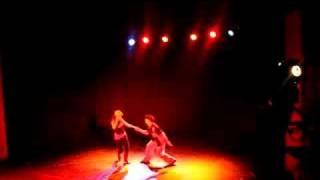 BAILANDO-TEATRO