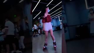 skate girl skating  #skating #viral #youtubeshorts #skater #shortfeed #shirts #skater #shorts