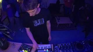 Parallel Pasts w/ Ljuben Deriban LIVE