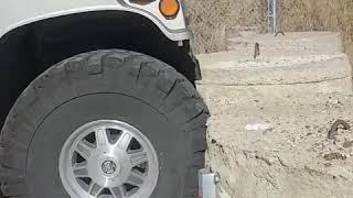 Hummer h1 climbs vertically