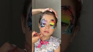 Actually, you can also paint the face of the ocean coconut tree and learn to paint together.