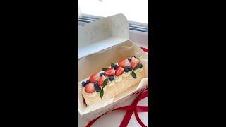 Master the Irresistible Meringue Roll: 7 Easy Steps to Create Sweet Magic!