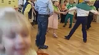 Танец во мне) Лиза всегда танцует)