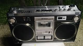 Boomboxes of the 70s - 80s and FM/SW/MW (AM) radio reception