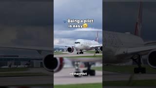 It’s not easy. #aviation #avgeek #airbus #boeing #crosswindlanding #landing #plane #pilot #airlines