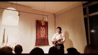 Ngawang Lodup sings Tibetan song of gratitude to the Dalai Lama - Tibet Relief Fund