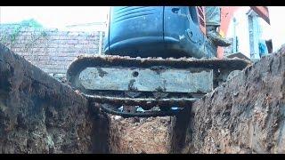 Digging a Foundation Using a Kubota U-10 Mini Digger in a Confined Area