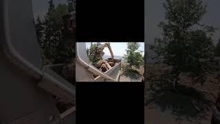How Does an Excavator Effortlessly Move Tons