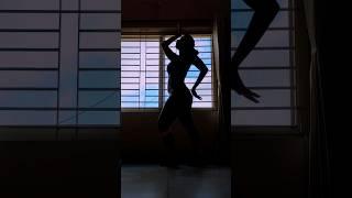 Silhouette dance by Sonya Heal & Hearty | Aankhon ki Gustakhiyan #silhouette #shorts