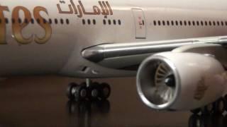 Gemini 200 Emirates 777-300ER unboxing