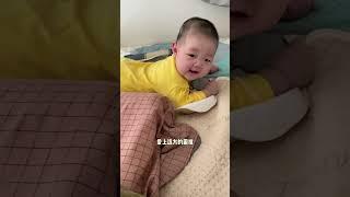 孤独的岛 躺在大海的怀抱#被小宝宝这表情拿捏了 #人类幼崽 #有肉感的小胖子 #被你萌化了 #一脸无辜一脸懵