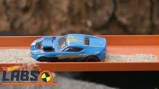 Лаборатория Hot Wheels: Изучаем трение! Обучающее видео | @HotWheelsRussia 3+