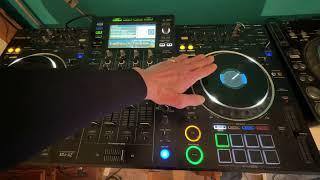 COMPLETE BEGINNER DJ LESSONS VIDEO 8 A LOOK AT THE JOG WHEEL AND WHAT IT'S USED FOR AND HOW TO USE