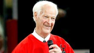 Hockey legend Gordie Howe dies at 88