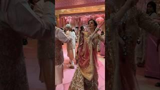 Mukesh Sir and Nita Ambani Ma'am Family Dandiya Dance Trending Viral Videos l