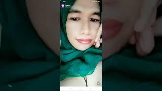 jilbab sange pamer dada